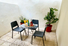 Lisbon Charming Santos Apartment w/ Patio